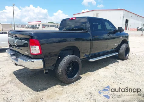 2022 Ram 2500 Big Horn 4X4 6'4 Box from USA, damaged, VIN 3C6UR5DL3NG248469